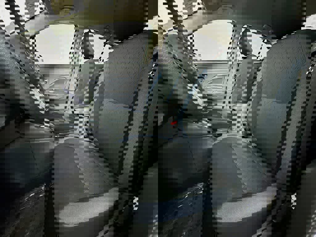 Used 2023 Nissan Versa SV image 12