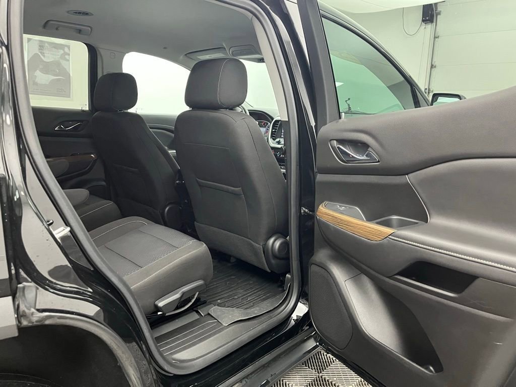 Used 2023 GMC Acadia SLE w/ Driver Convenience Package image 29