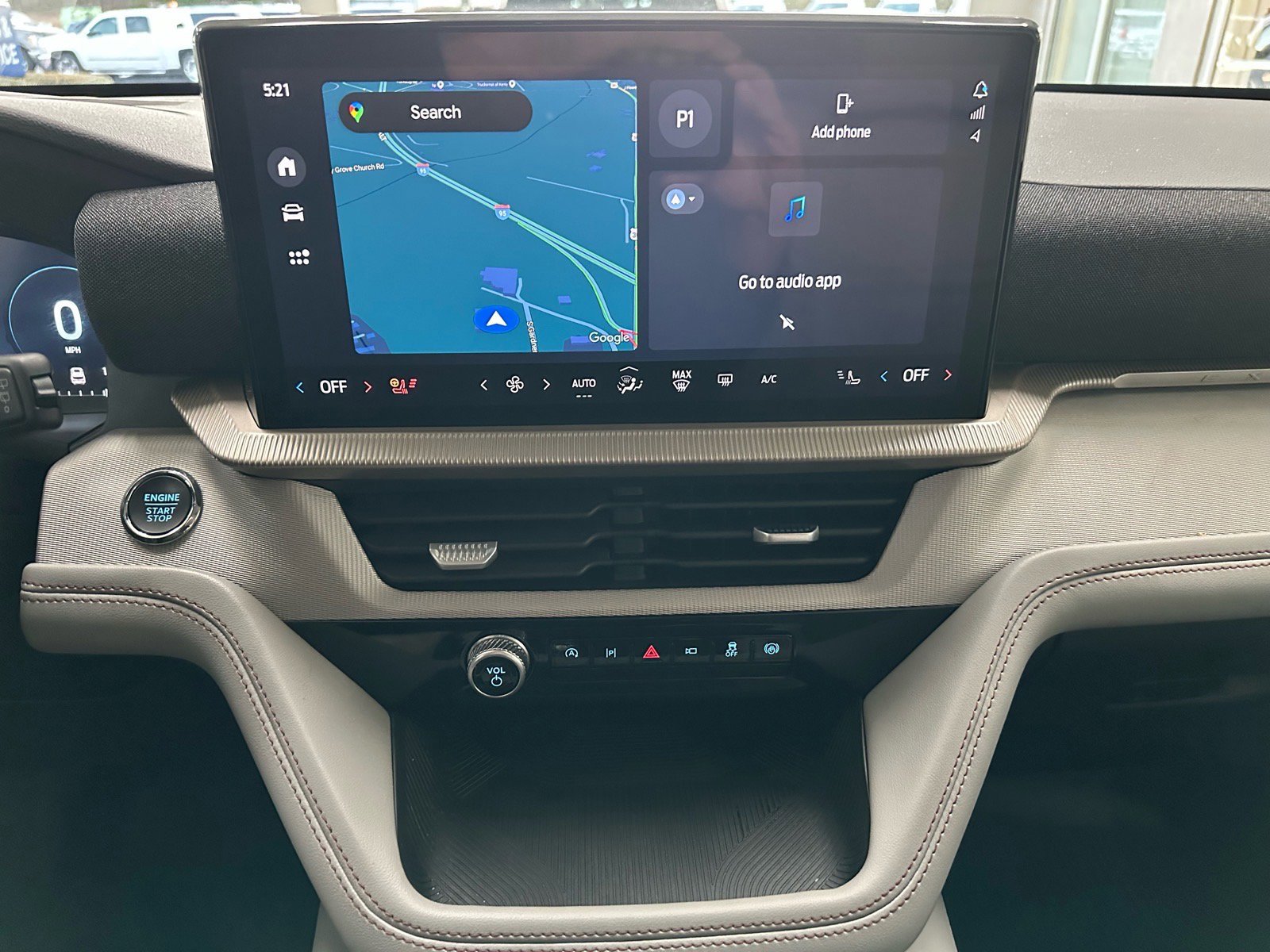 Certified 2025 Ford Explorer Active w/ Active Comfort Package image 34