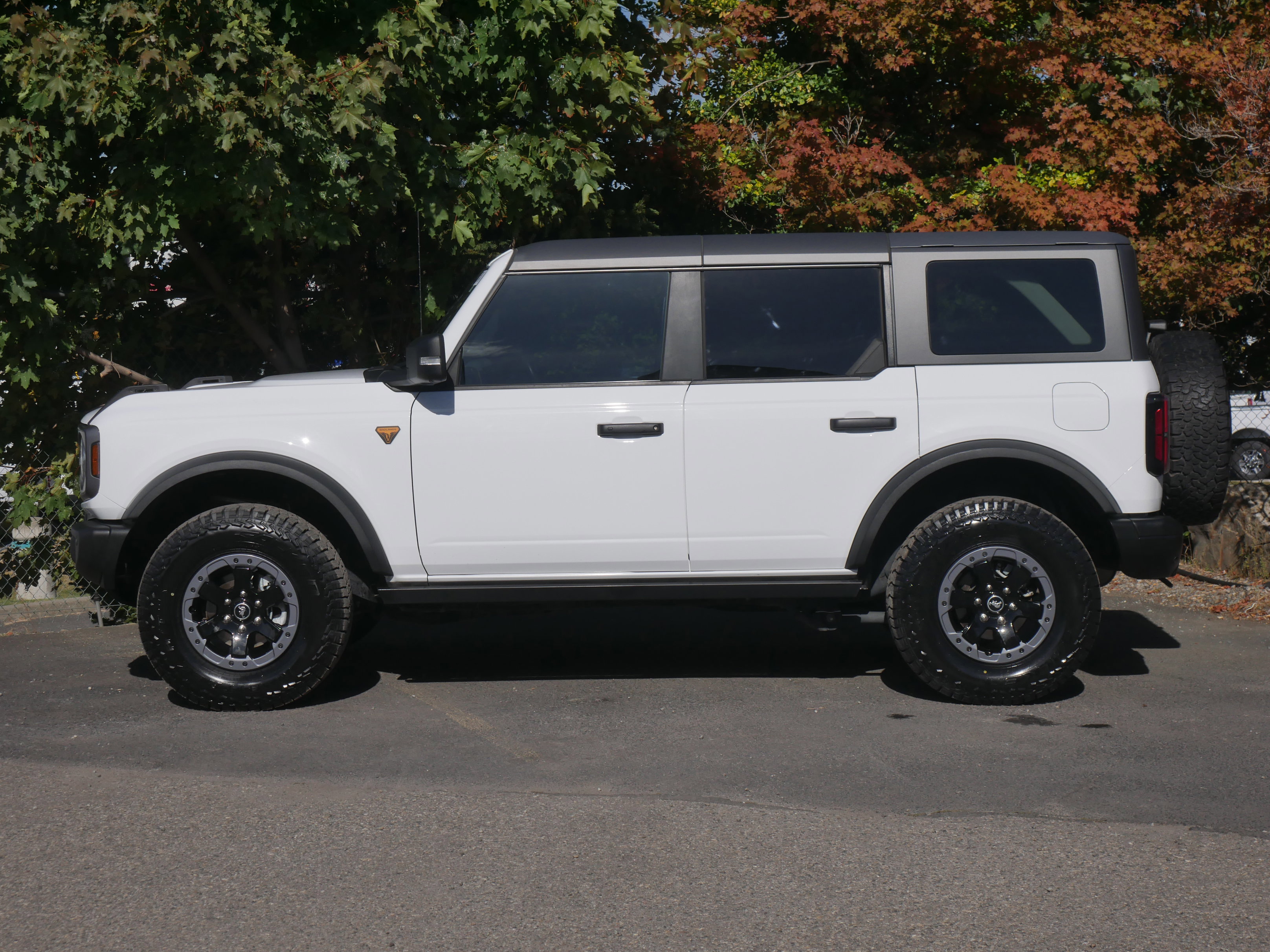 Certified 2022 Ford Bronco Badlands image 5
