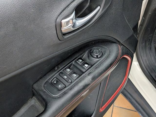Used 2019 Jeep Compass Trailhawk AWD/4WD image 15