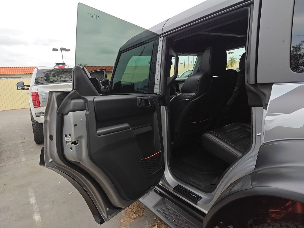 Certified 2024 Ford Bronco Raptor w/ Interior Carbon Fiber Pack 6 AWD/4WD image 16