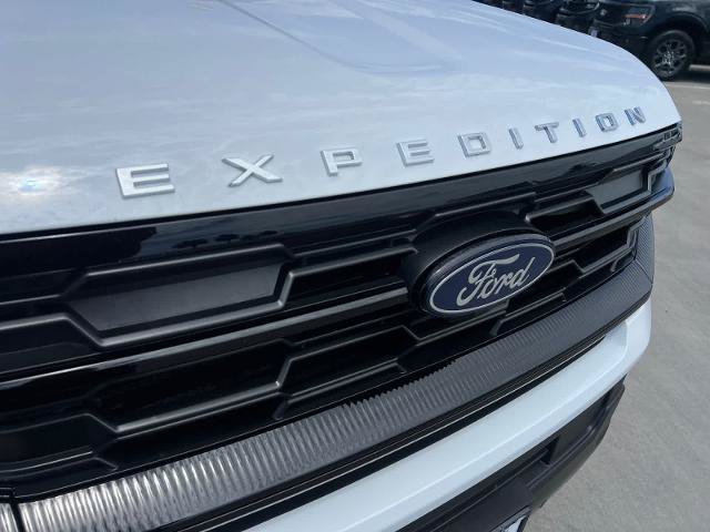 Certified 2025 Ford Expedition Active AWD/4WD image 21