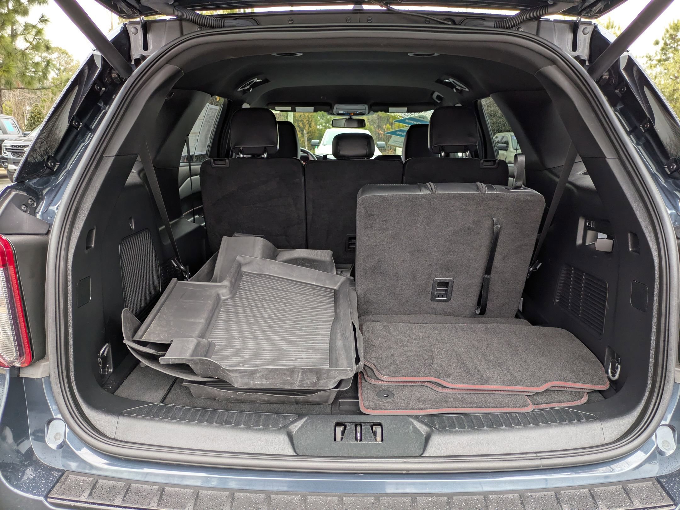 Certified 2023 Ford Explorer ST-Line image 35