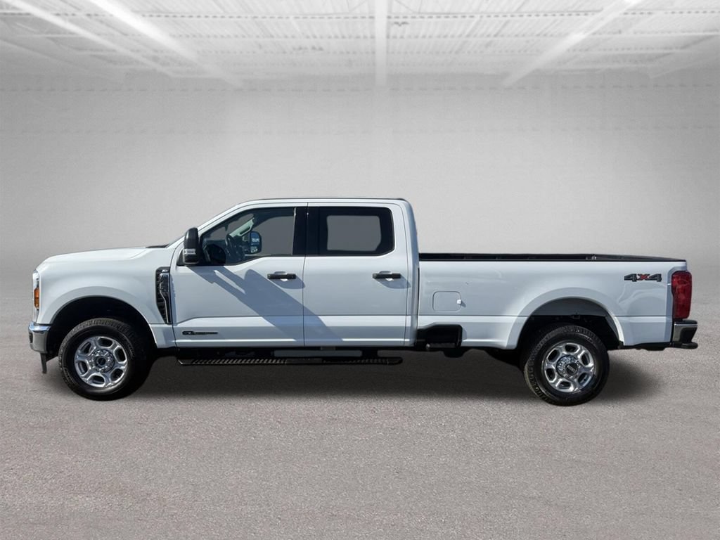 Certified 2025 Ford F350 XLT AWD/4WD image 10