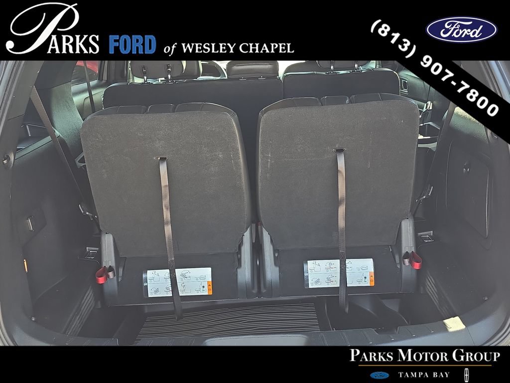 Certified 2018 Ford Explorer XLT w/ Equipment Group 202A AWD/4WD image 9