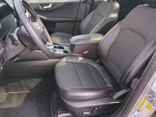 Certified 2023 Ford Escape ST-Line Select w/ Tech Pack #2 image 16
