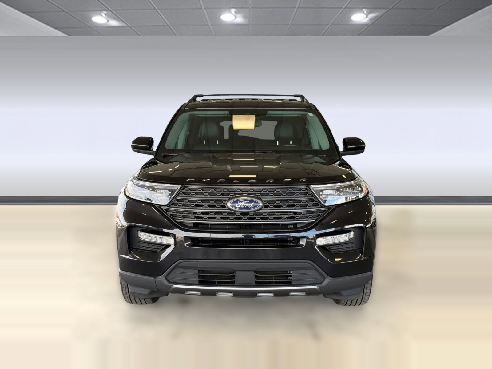 Certified 2022 Ford Explorer XLT w/ Equipment Group 202A image 8