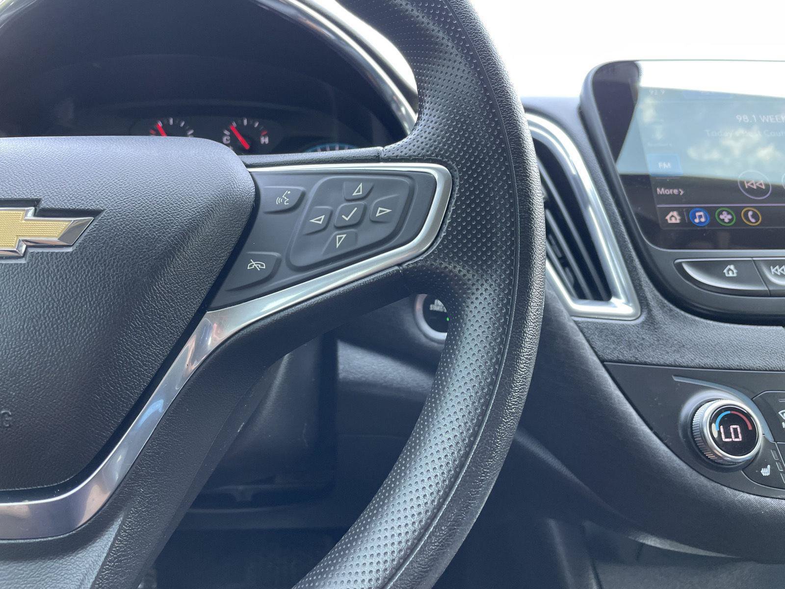 Used 2019 Chevrolet Malibu LT FWD image 14