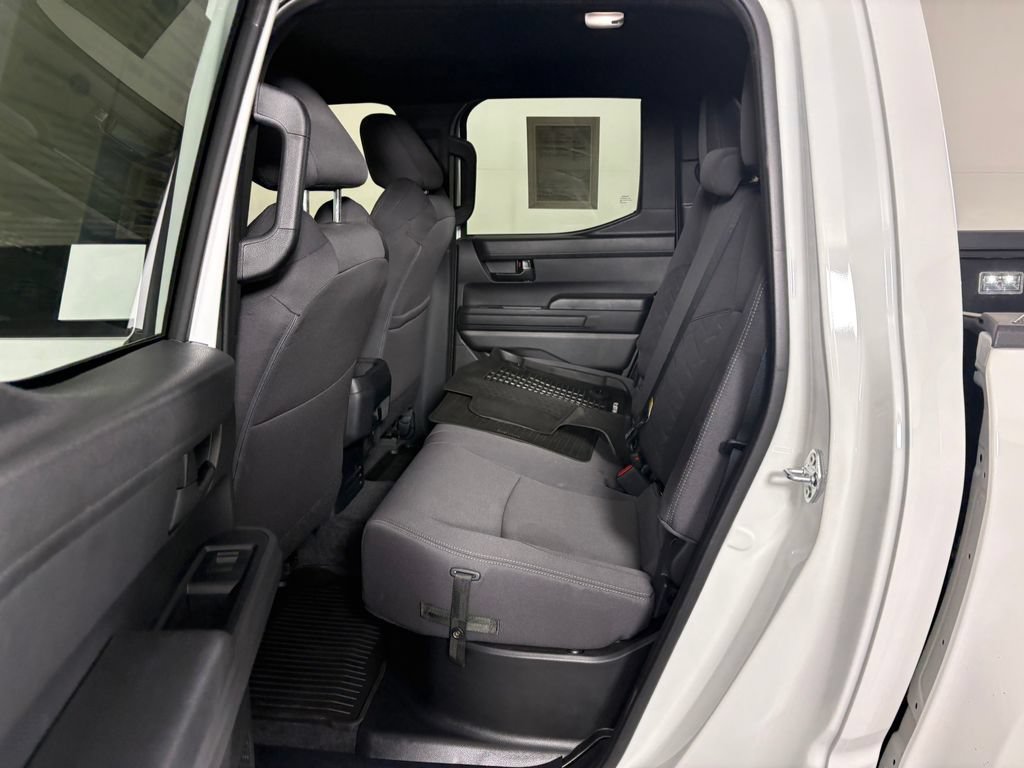 Used 2025 Toyota Tacoma SR AWD/4WD image 27
