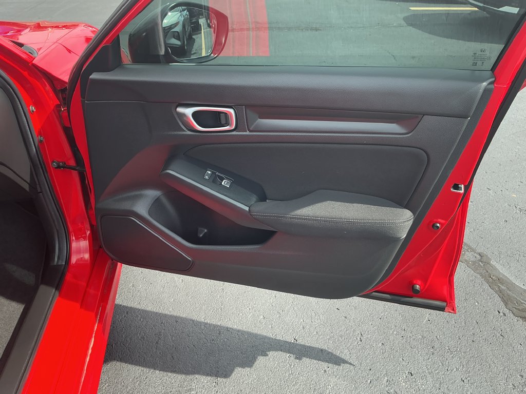 Used 2025 Honda Civic Sport image 13