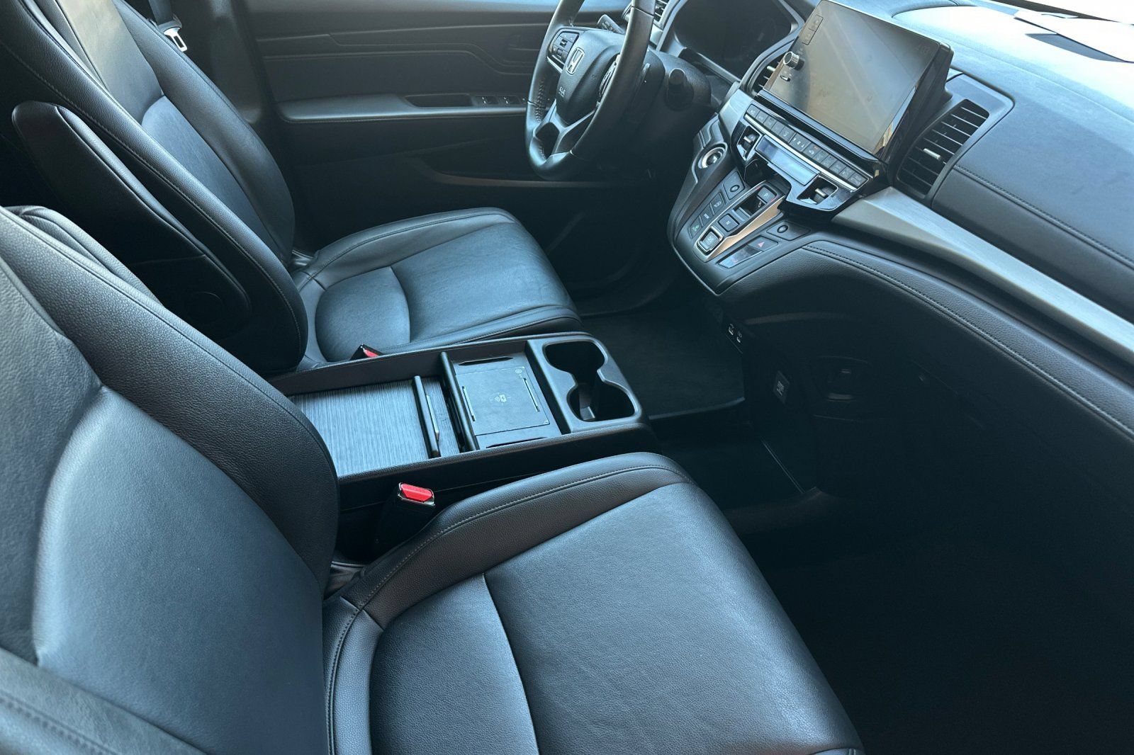 Used 2025 Honda Odyssey EX-L image 16
