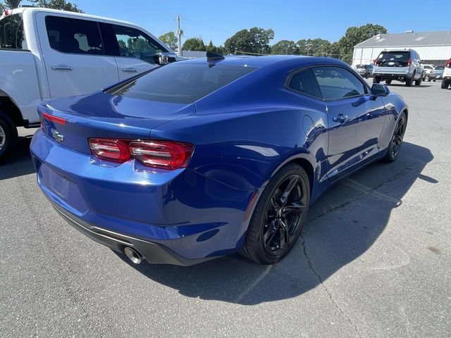 Used 2020 Chevrolet Camaro LT RWD image 6