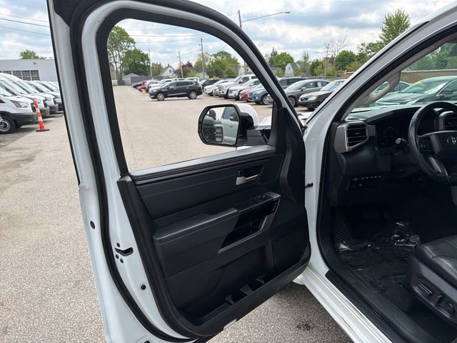 Used 2023 Toyota Tundra Limited AWD/4WD image 29
