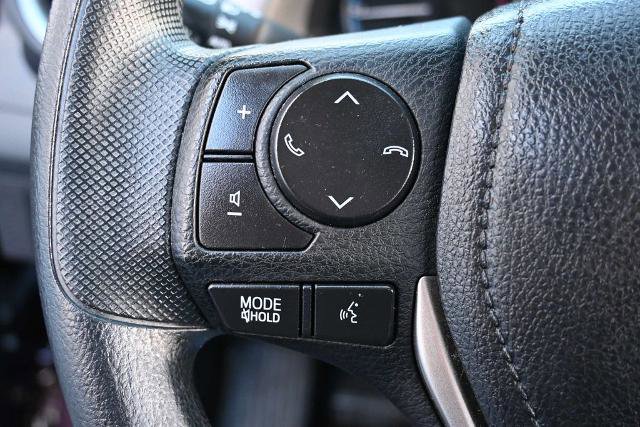Used 2017 Toyota RAV4 LE w/ All Weather Liner Package AWD/4WD image 28