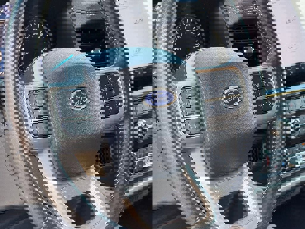 Certified 2024 Ford Expedition XLT image 19