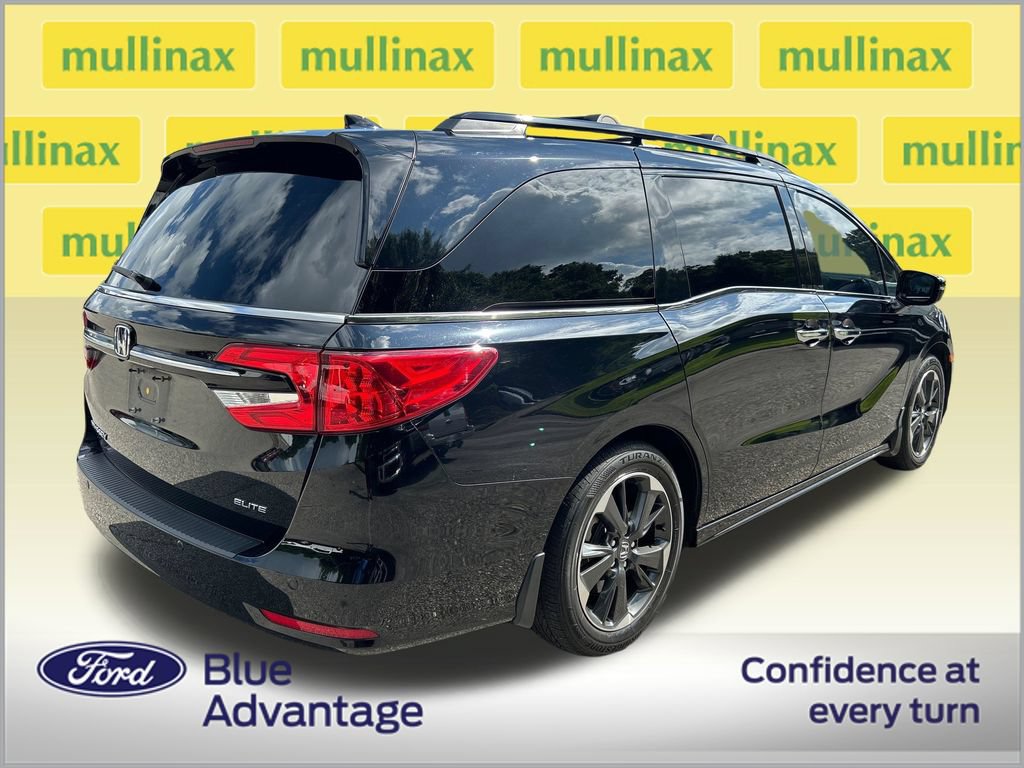 Used 2024 Honda Odyssey Elite image 3