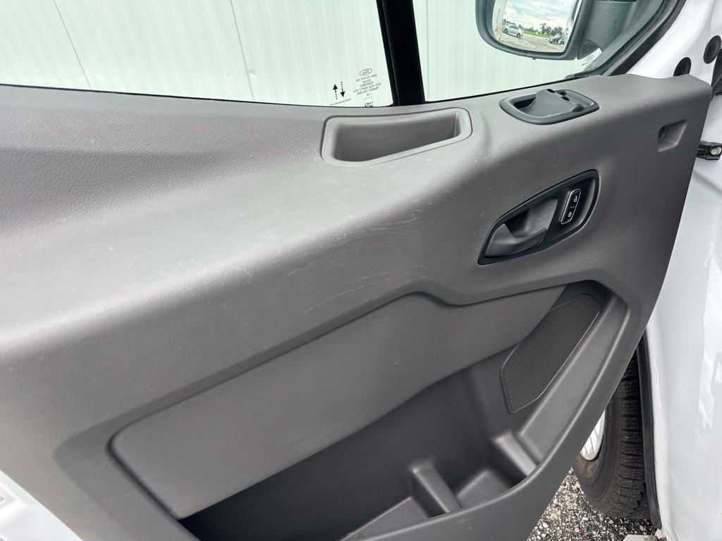Certified 2025 Ford Transit 250 Low Roof w/ Exterior Upgrade Package RWD image 10