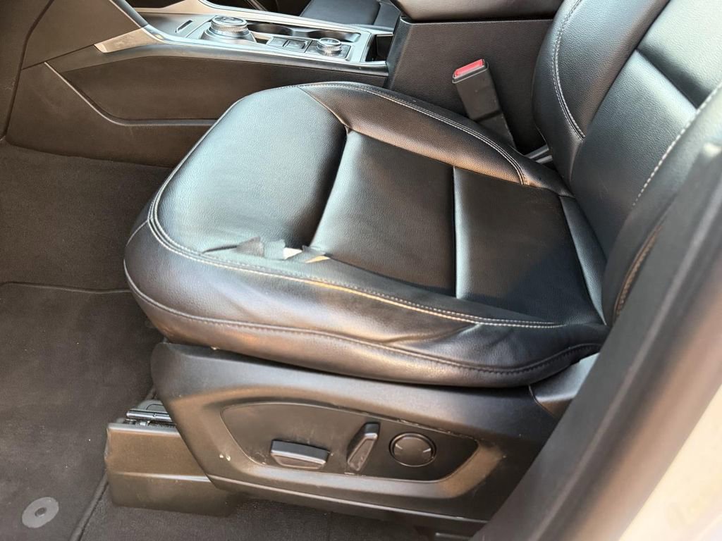 Certified 2020 Ford Explorer XLT w/ Equipment Group 202A image 12