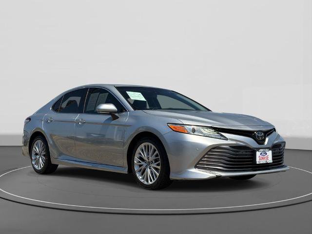 Used 2018 Toyota Camry XLE FWD image 5