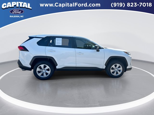 Used 2025 Toyota RAV4 LE AWD/4WD image 9