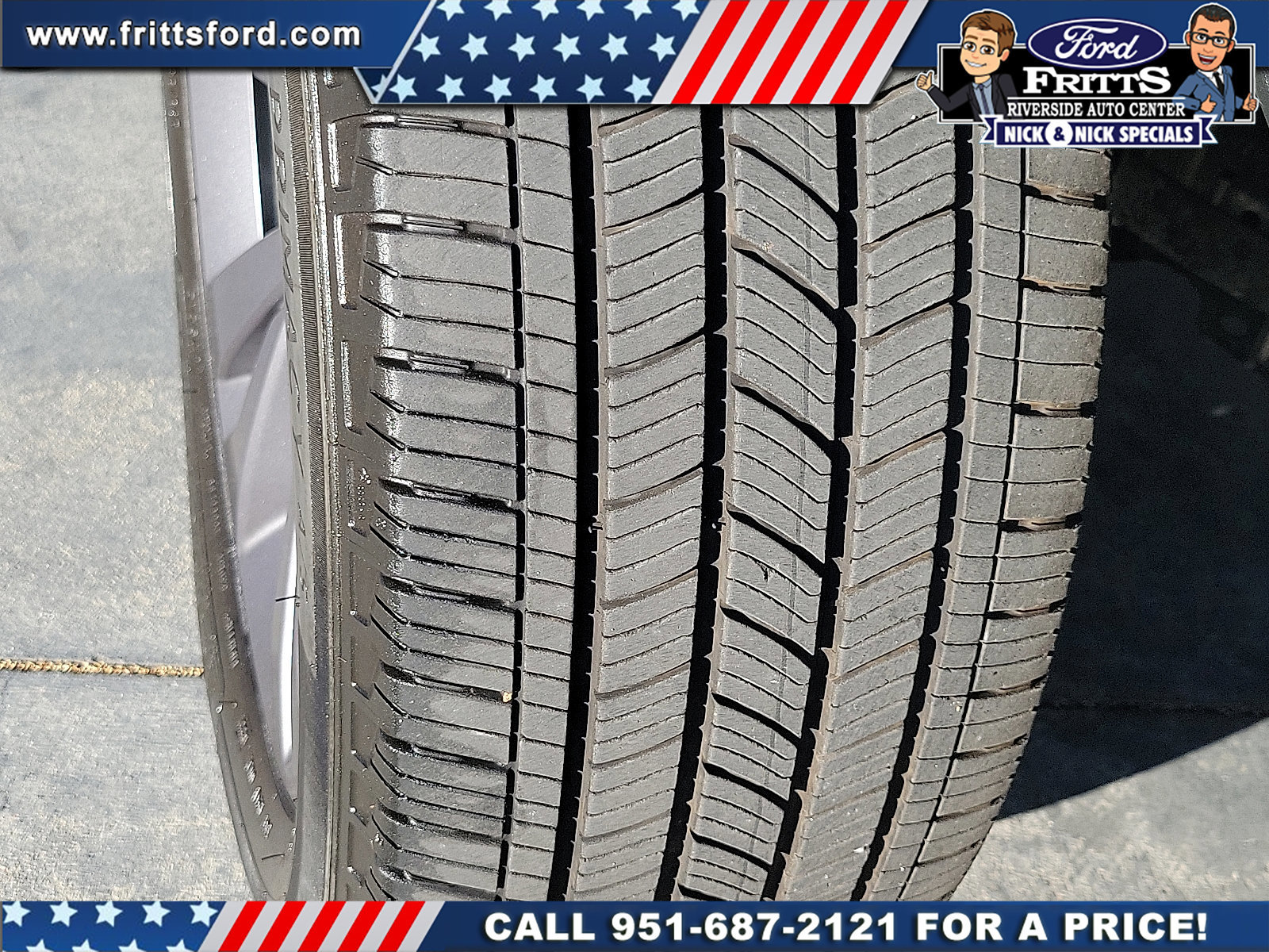 Certified 2022 Ford Explorer XLT w/ Equipment Group 202A image 22