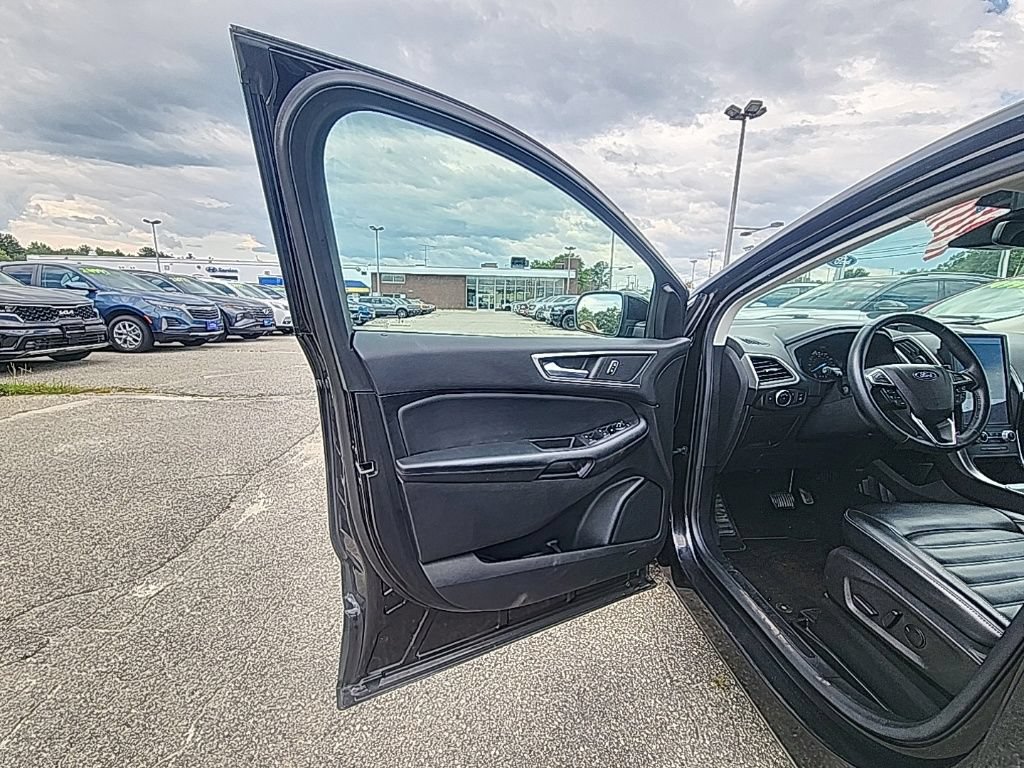 Certified 2023 Ford Edge SEL w/ Convenience Package AWD/4WD image 12
