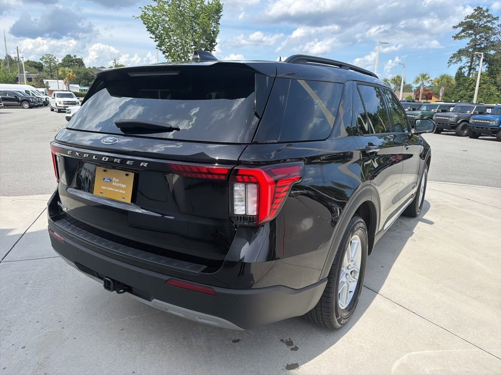 Certified 2025 Ford Explorer Active w/ Active Comfort Package RWD image 10