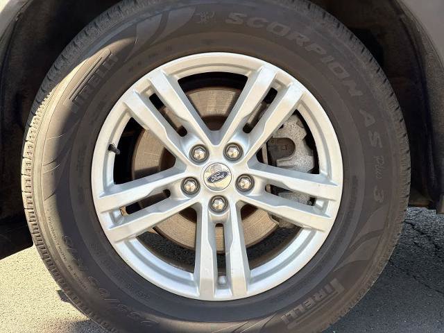 Certified 2021 Ford Explorer XLT w/ Equipment Group 202A AWD/4WD image 14