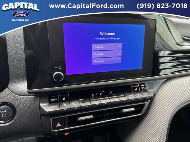Used 2025 Toyota Camry SE FWD image 26
