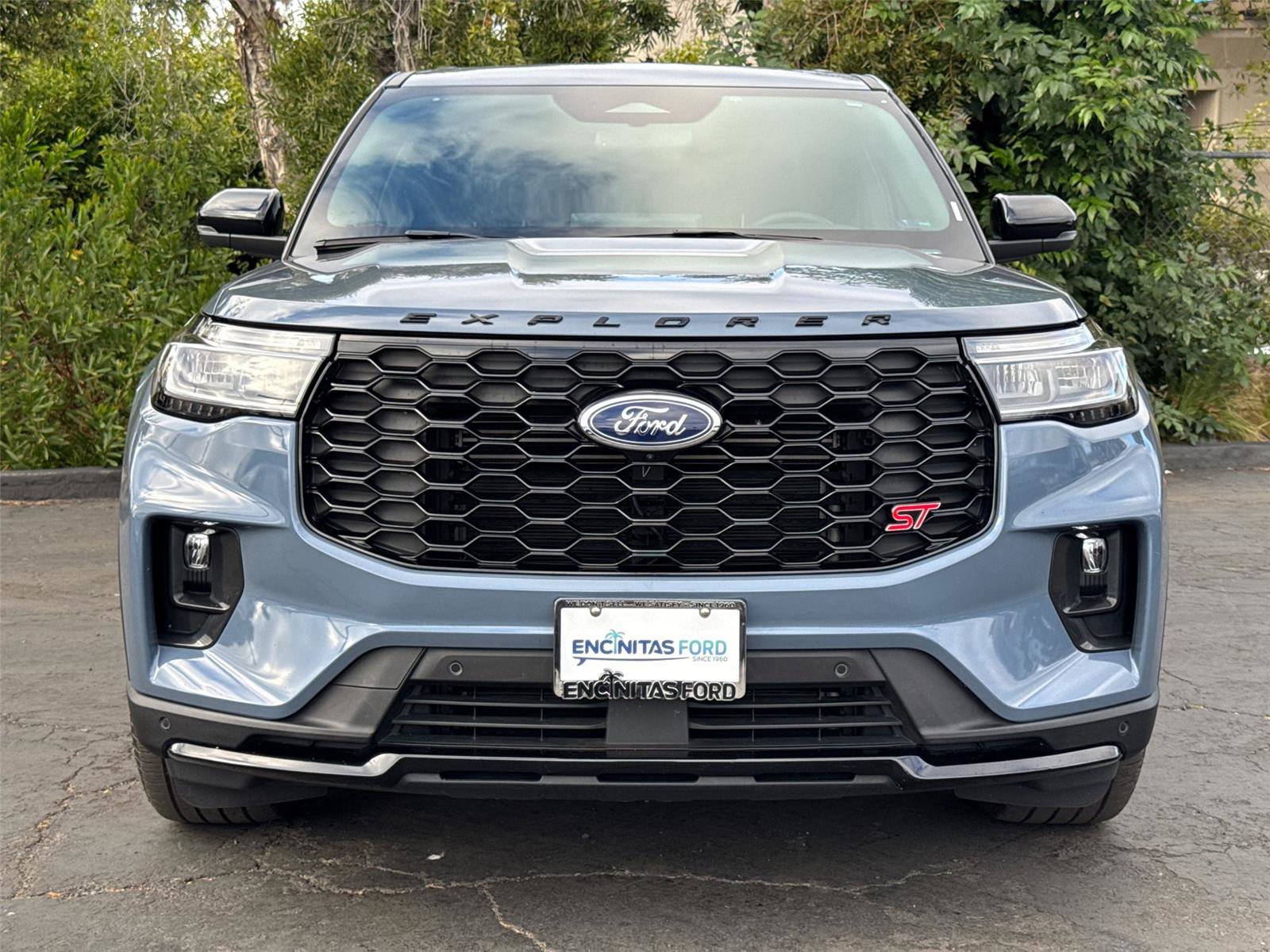 Certified 2025 Ford Explorer ST AWD/4WD image 5