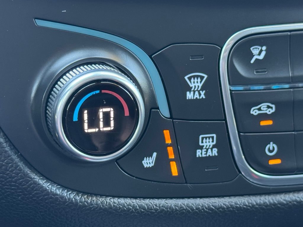 Used 2019 Chevrolet Equinox LT w/ Driver Convenience Package FWD image 31
