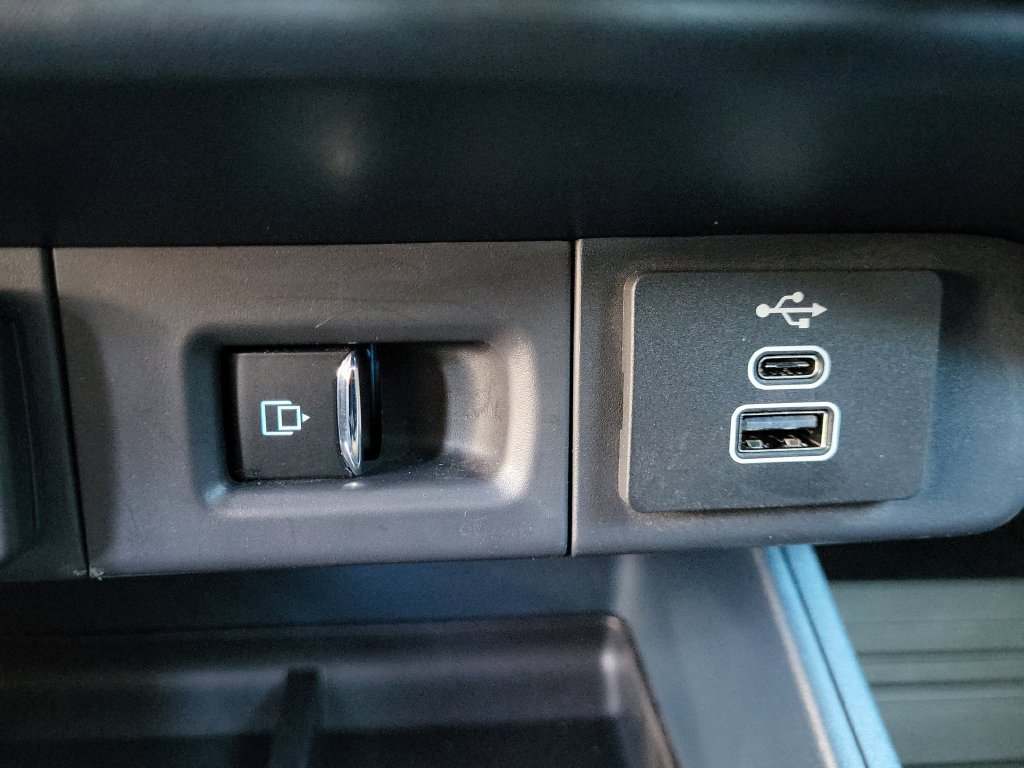 Certified 2026 Ford Maverick Lobo AWD/4WD image 30