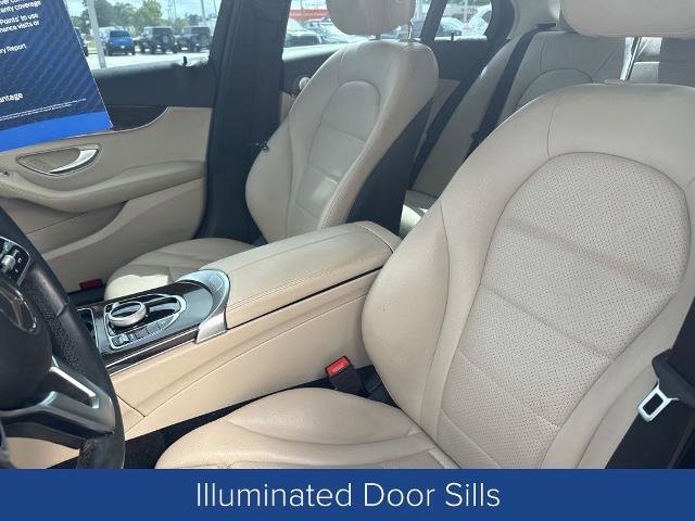 Used 2021 Mercedes-Benz C 300 Sedan image 11