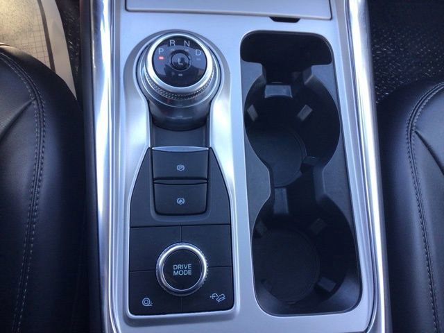 Certified 2022 Ford Explorer XLT w/ Equipment Group 202A AWD/4WD image 18