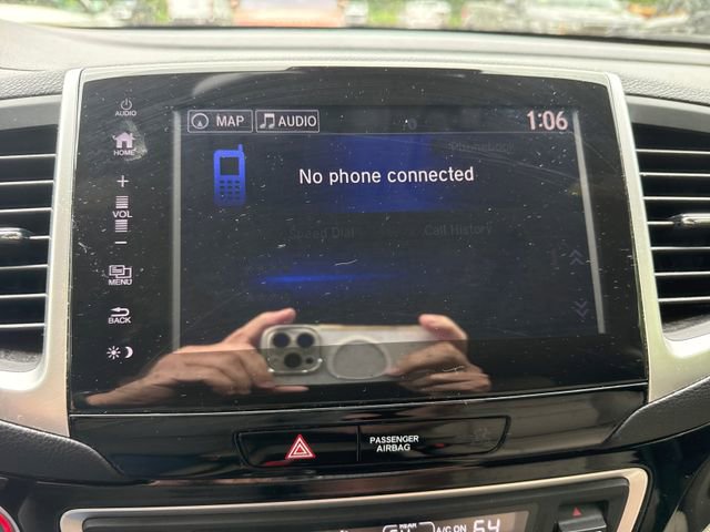 Used 2018 Honda Pilot Touring image 17