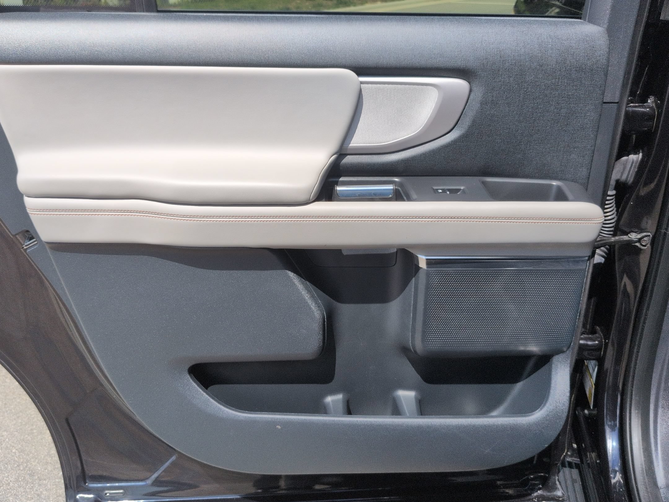 Certified 2025 Ford Expedition Max Active RWD image 30