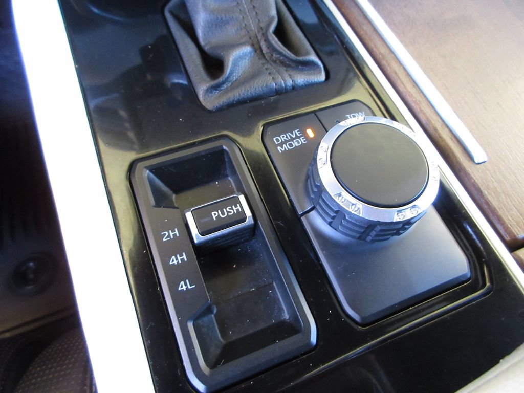 Used 2023 Toyota Sequoia Capstone AWD/4WD image 20
