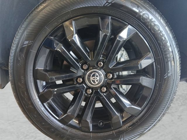 Used 2026 Toyota 4Runner Platinum AWD/4WD image 24
