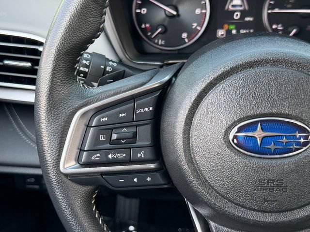 Used 2025 Subaru Outback Limited AWD/4WD image 25