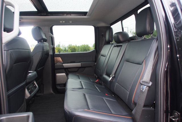 Certified 2025 Ford F350 Lariat w/ Lariat Ultimate Package AWD/4WD image 18