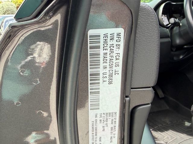 Used 2021 Jeep Grand Cherokee Laredo X AWD/4WD image 18