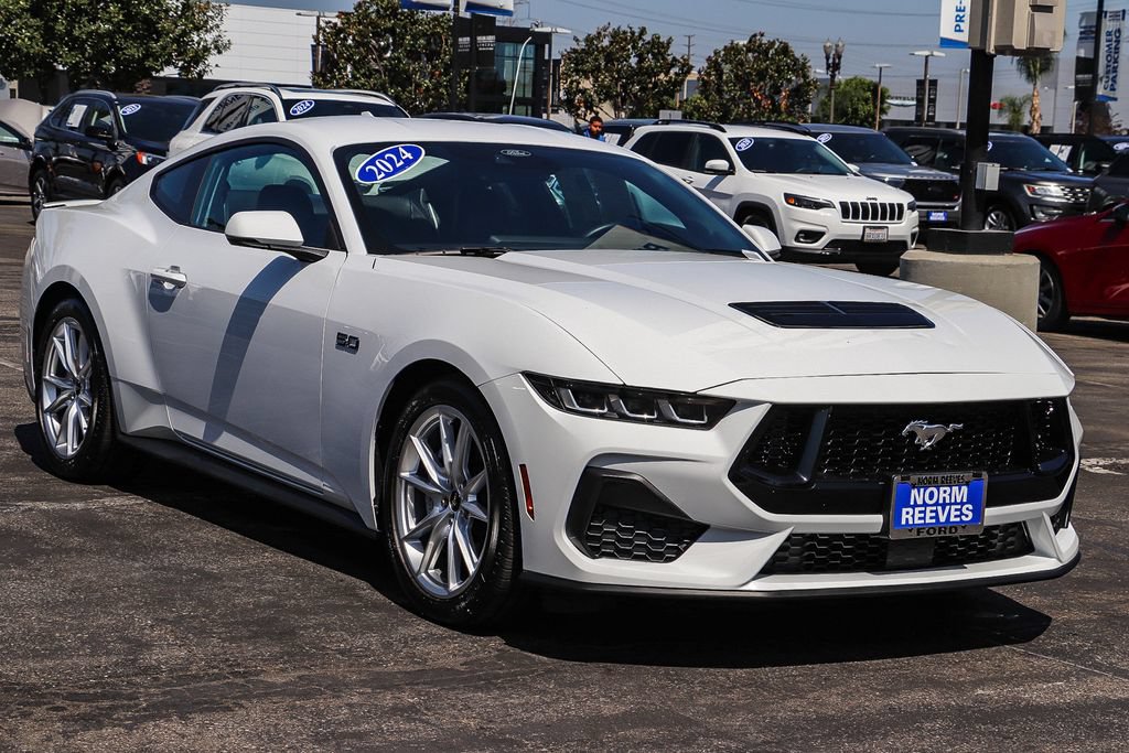 Certified 2024 Ford Mustang GT Premium RWD image 3