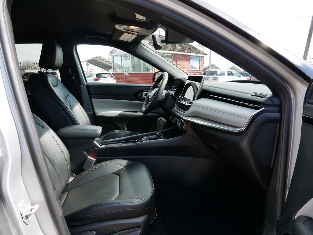 Used 2024 Jeep Compass Limited AWD/4WD image 8