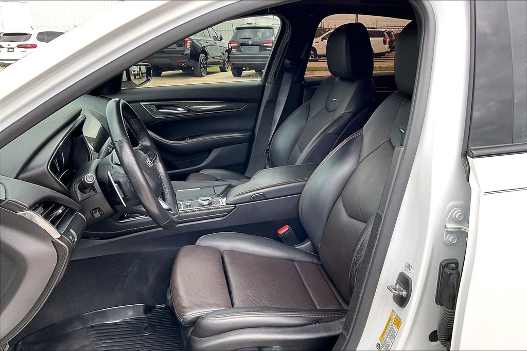 Used 2022 Cadillac CT5 Sport w/ Climate Package RWD image 18