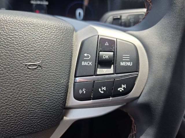 Certified 2025 Ford Explorer Active AWD/4WD image 28