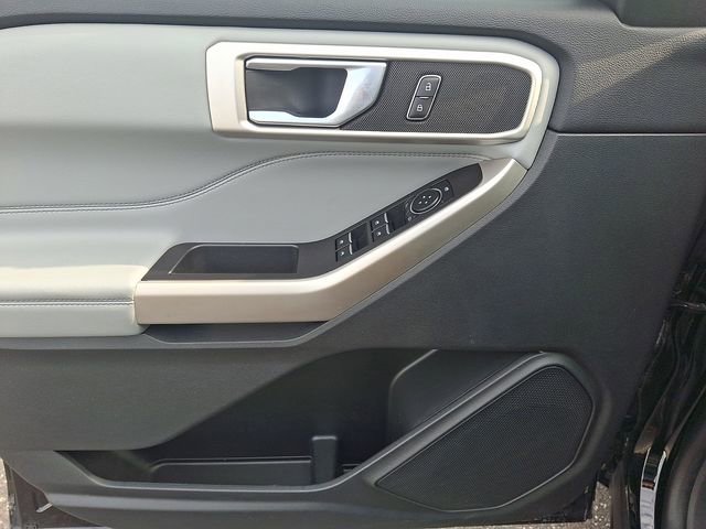 Certified 2023 Ford Explorer XLT w/ Equipment Group 202A AWD/4WD image 12