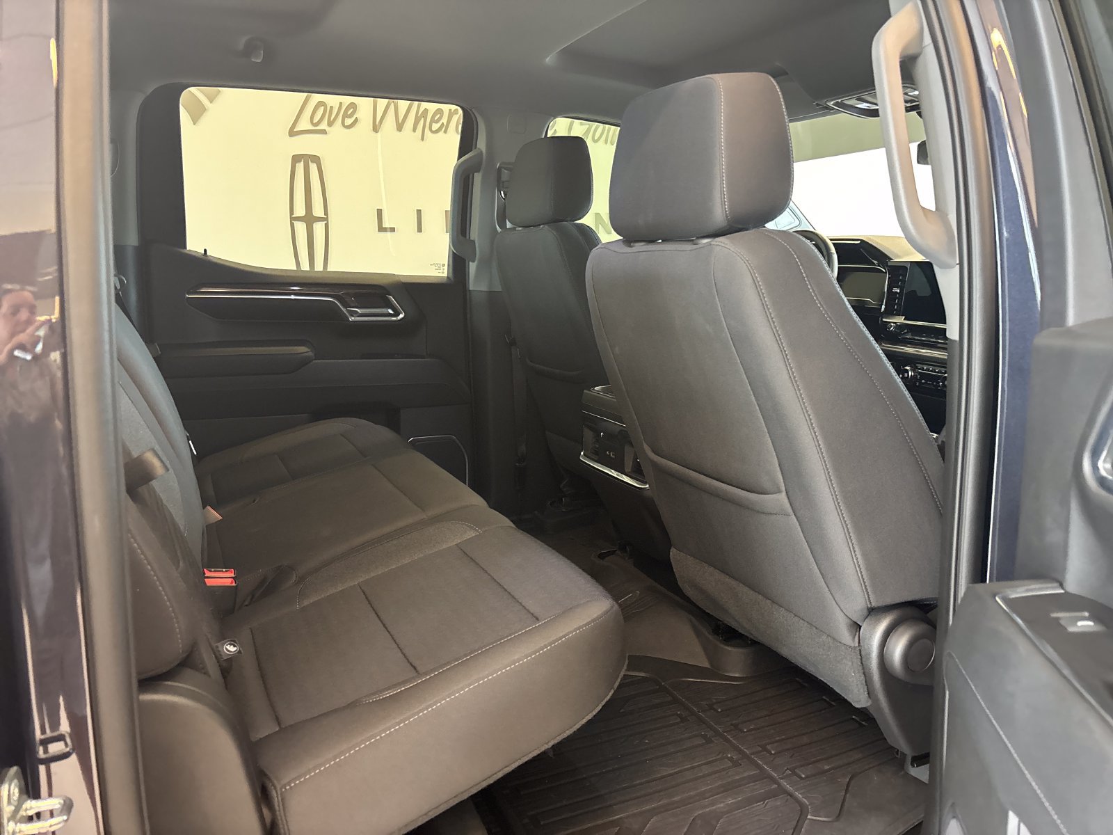 Used 2023 GMC Sierra 1500 Elevation AWD/4WD image 9