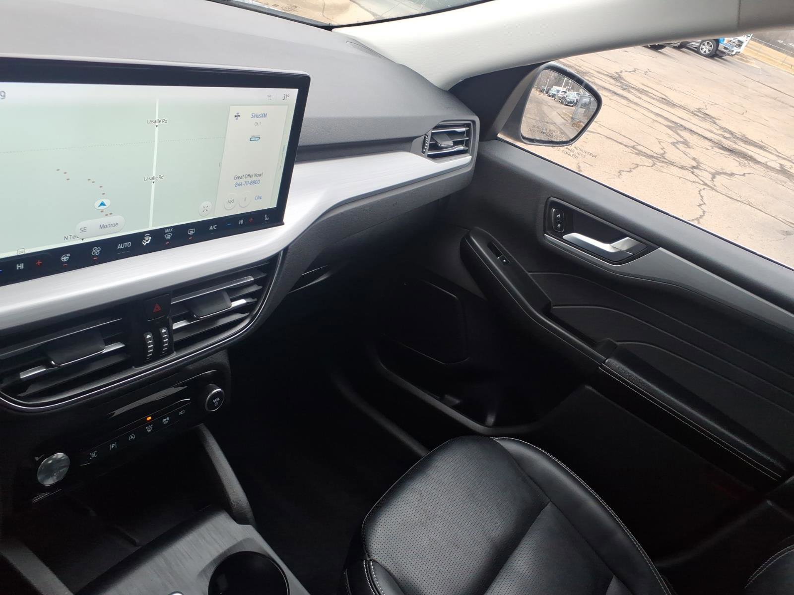 Certified 2024 Ford Escape Platinum image 21