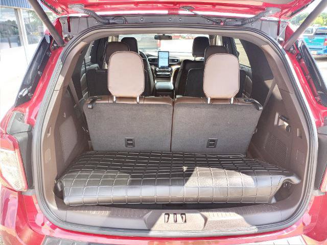 Certified 2023 Ford Explorer King Ranch w/ Technology Package AWD/4WD image 5